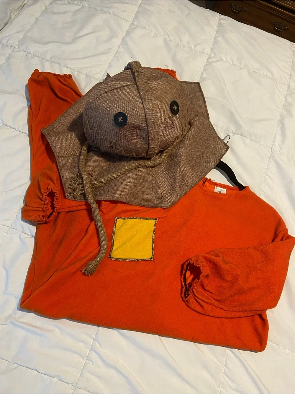 Sam’s trick or treat kids costume with head piece. Size large youth.